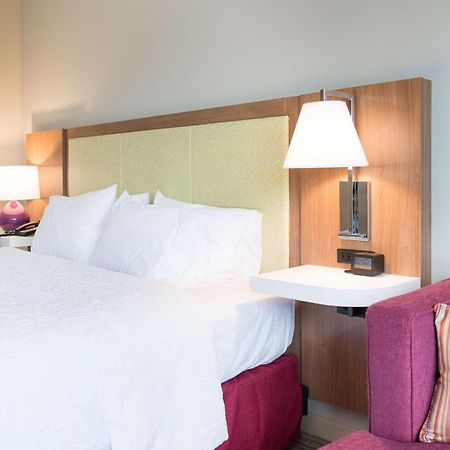 Hampton Inn And Suites Fayetteville, Nc Bagian luar foto