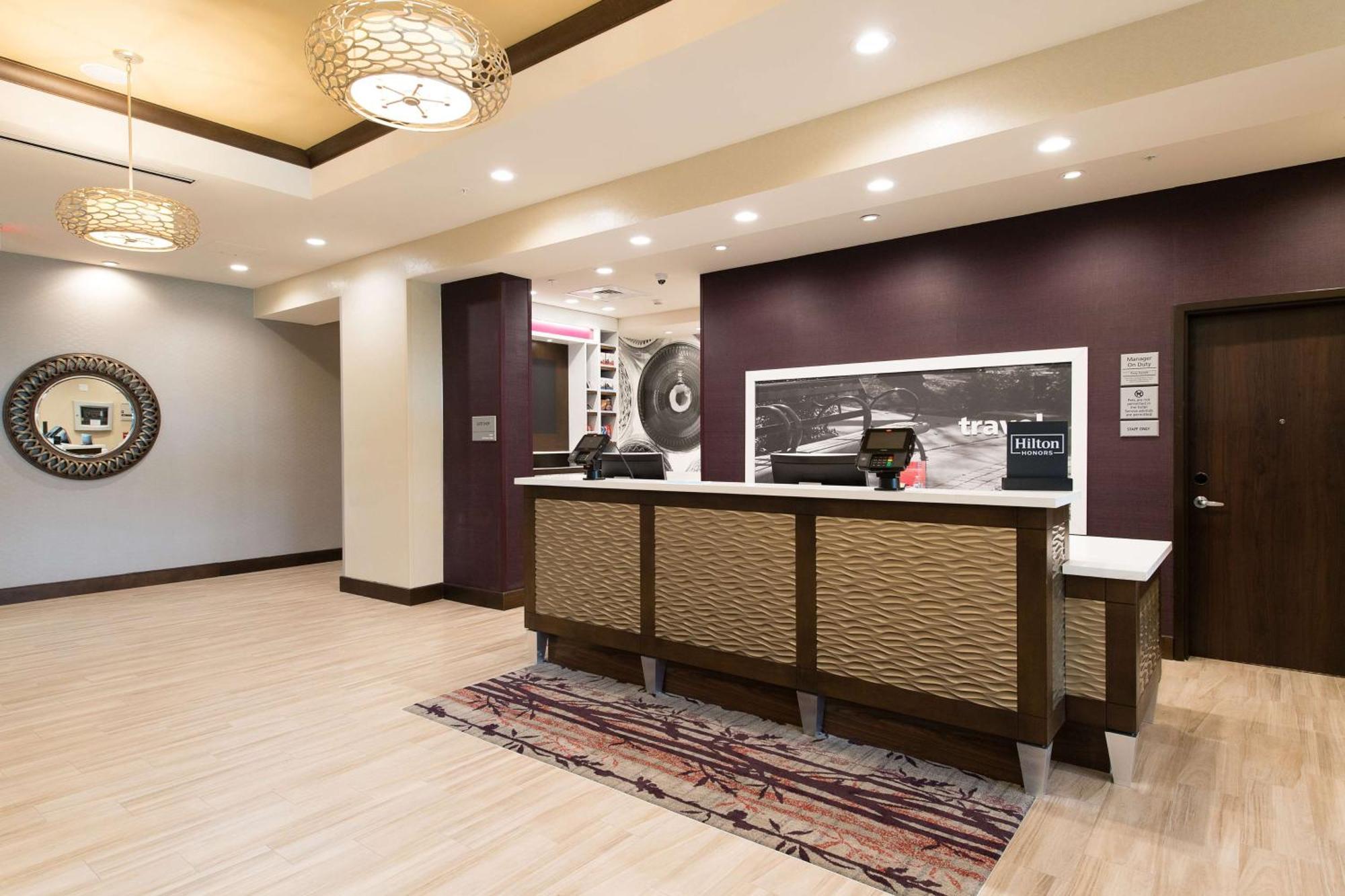 Hampton Inn And Suites Fayetteville, Nc Bagian luar foto