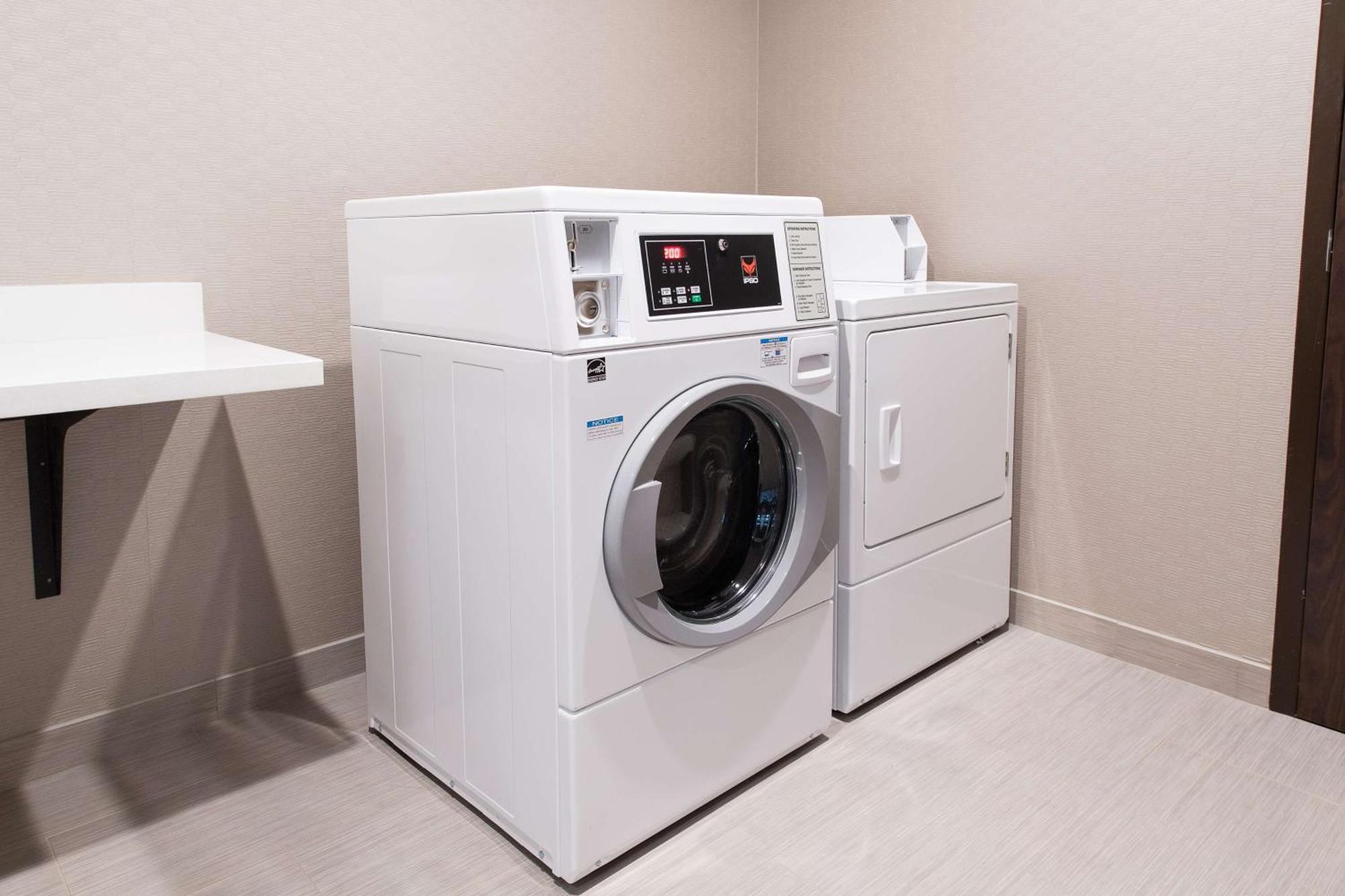 Hampton Inn And Suites Fayetteville, Nc Bagian luar foto