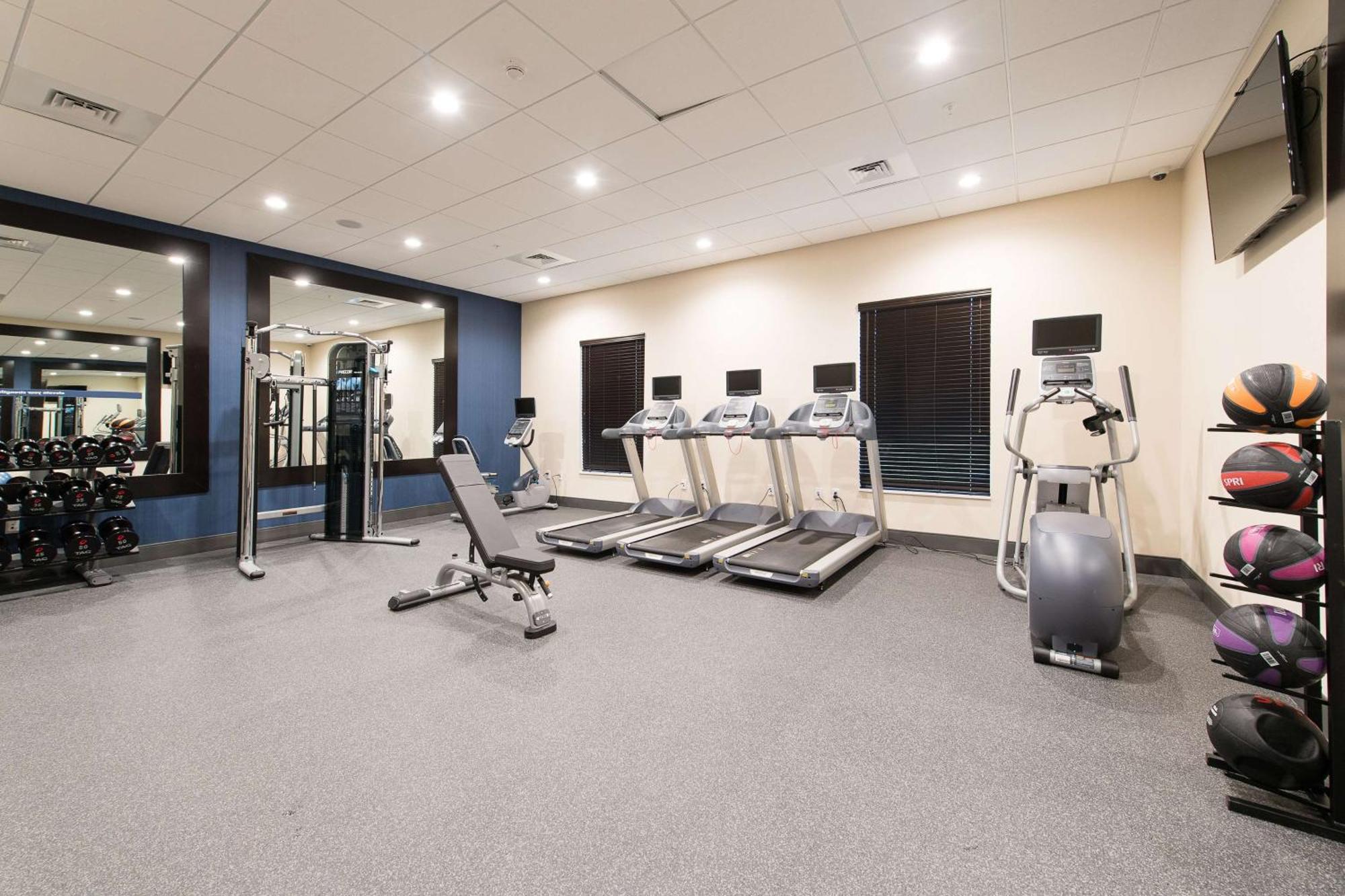 Hampton Inn And Suites Fayetteville, Nc Bagian luar foto